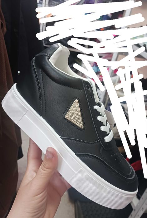 Нови дамски маратонки