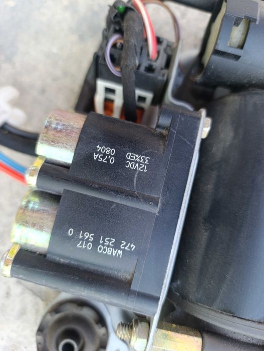 Компресор въздушно окачване за БМВ Х5 / BMW X5  E53 - 44302001__