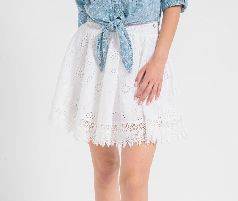 Guess- нова пола, с размер