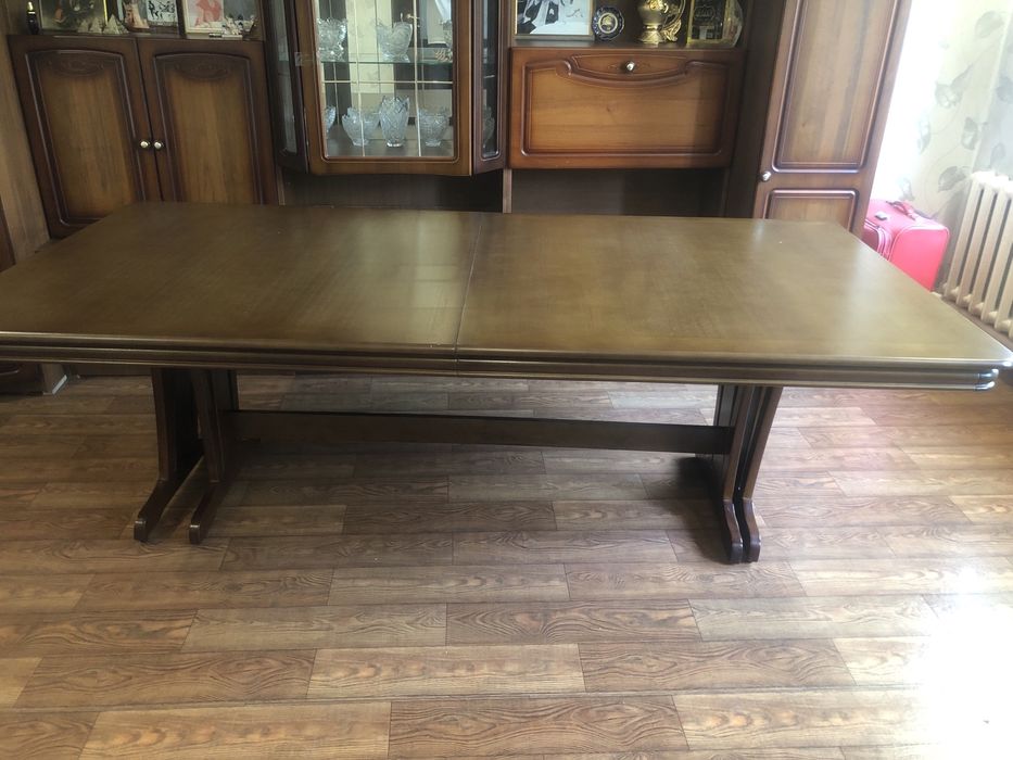 Продам стол из дерево