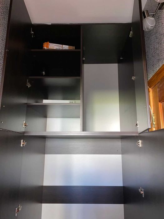 Шкаф встроенный высокий