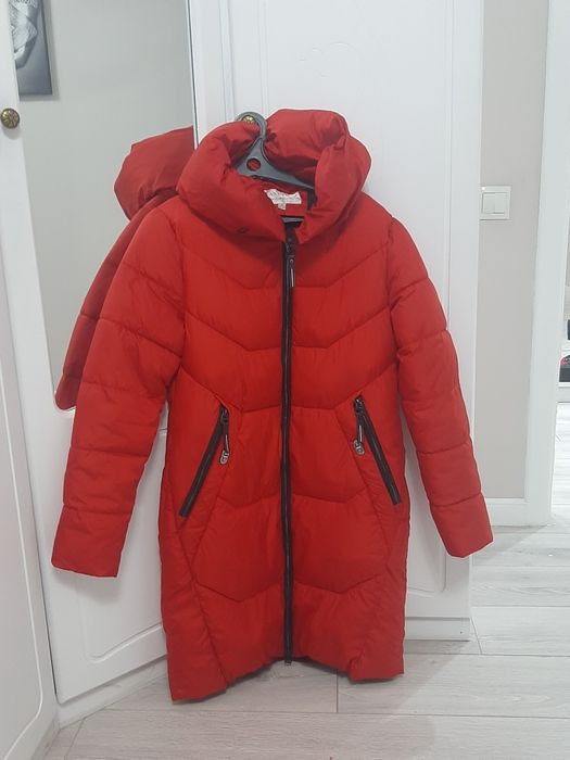 Куртка зима на размер 44,46