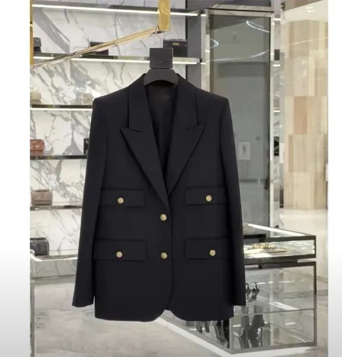 Женский пиджак классический ,легкий, черного цвета весна- осень