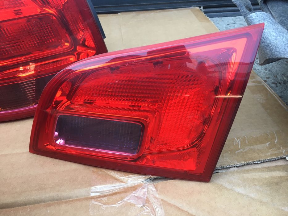 Triple/Stopuri Opel Astra J break. 2009-2014. Volan stinga.