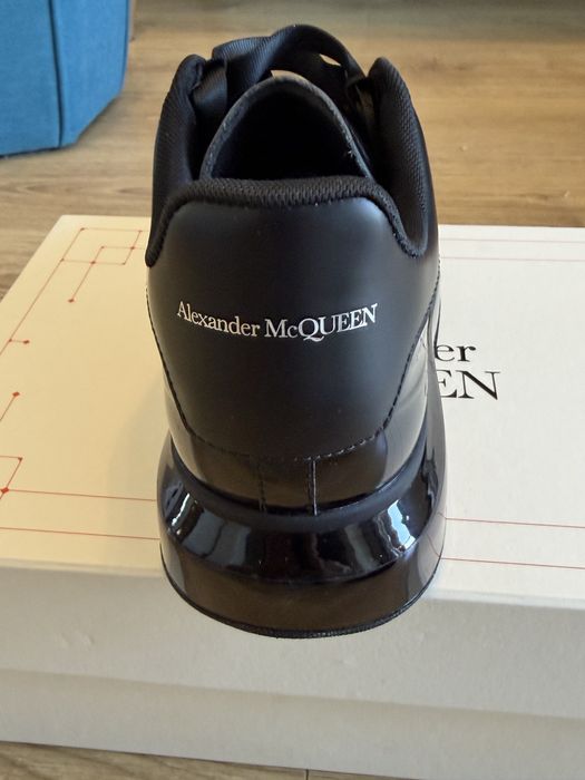 Alexander McQueen Black Gloss Lux