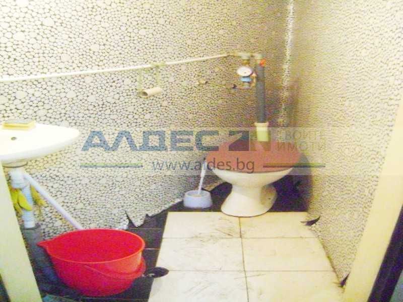 Дава се под наем Магазин в София, Център - 90 кв.м за 378.93 € - Снимка #3