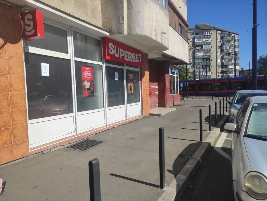 Inchiriez spatiu comercial str Nufarului