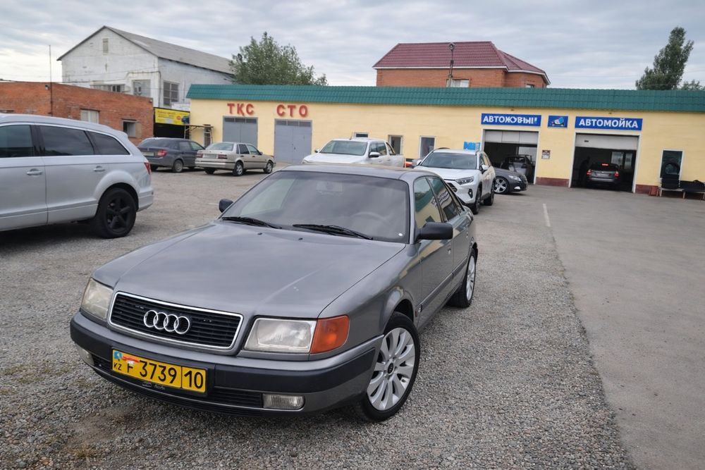 Продам ауди 100 в хорошем состоянии