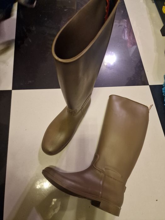 Гумени ботуши с цип