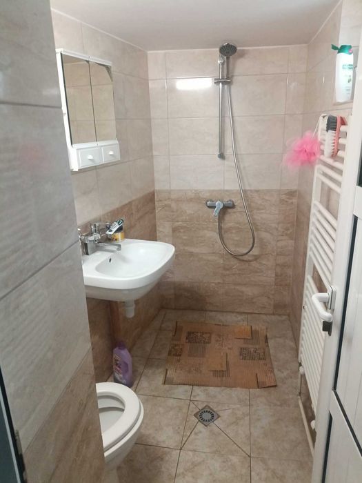 Дава се под наем Къща в Разград, Център - 130 кв.м за 459 € - Снимка #1