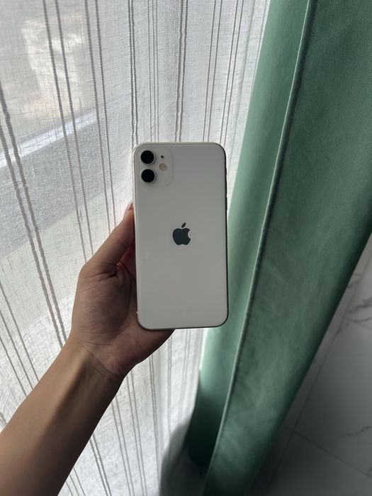 iPhone 11 64GB – Alb – 72% sănătate baterie