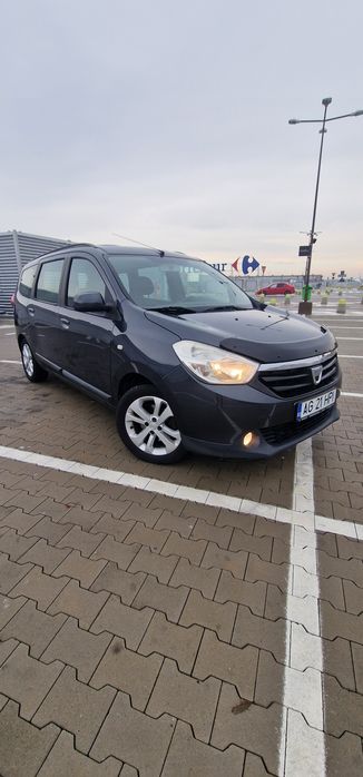 Vând Dacia Lodgy 1.5 dci,6 trepte 109 CP,Prestige ,7locuri, 2012 !