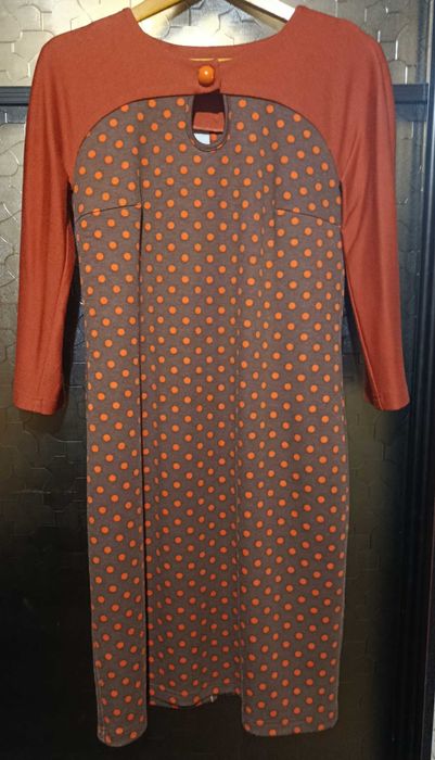 Продам женскую одежду