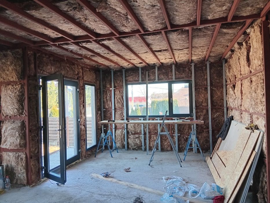 De Vanzare Casă pe Structură Metalică, Boțești - Girov, 104mp,