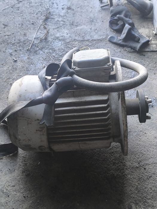 Мотор электрический