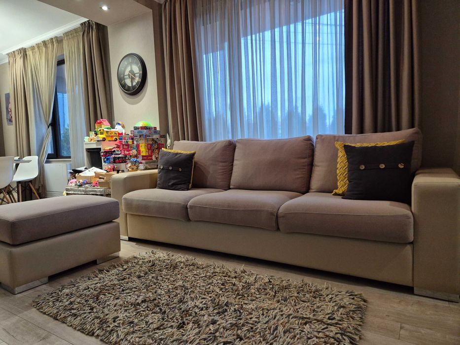 Разтегателен диван с функция сън+голяма табуретка