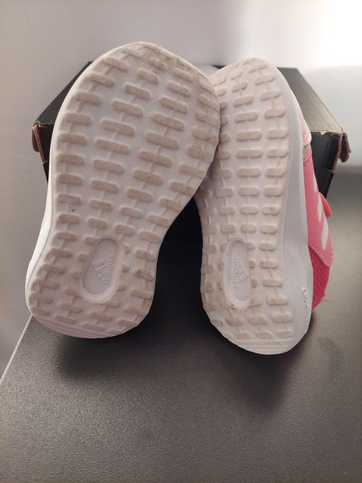 Adidasi bebelusi Adidas