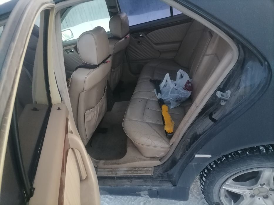 Продам обмен Мерс С 220