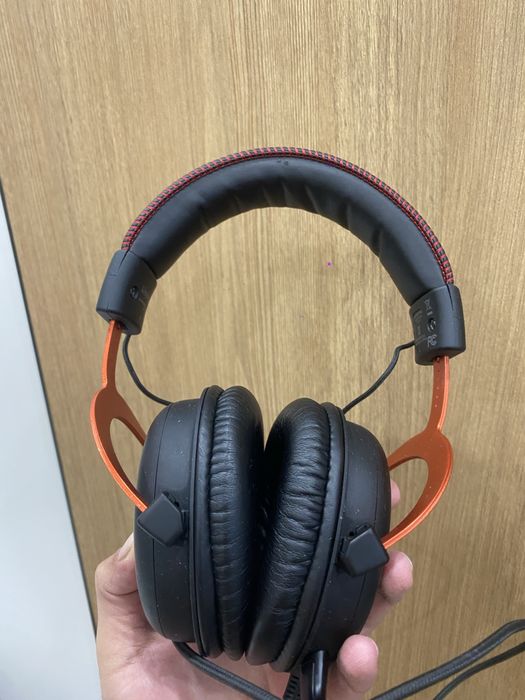 Продам наушники Hyper x Cloud 2