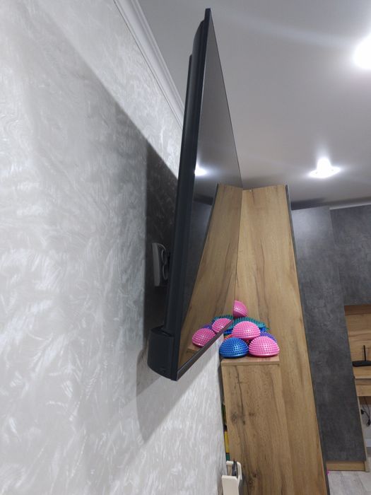 Продам Смарт-телевизор DEXP 55" (Android TV 14)