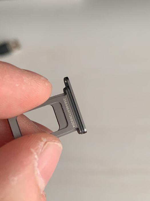 Продам Слот Айфон 11 Iphone 11