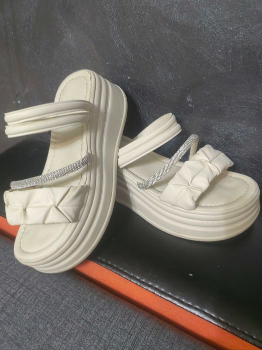 Дамски сандали!!!