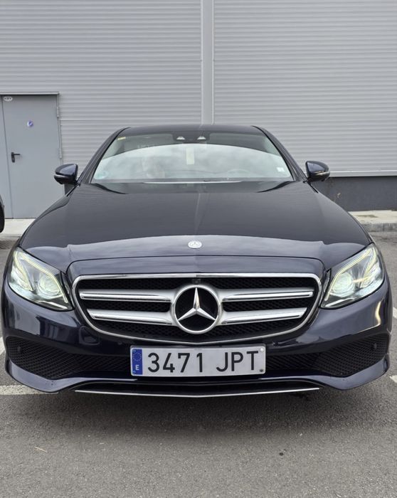 Мерцедес Бенц Е220 Digital 9Gtronic