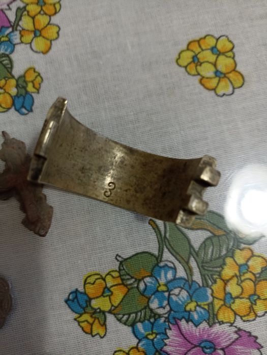 Стари възрожденски гривни и кръст