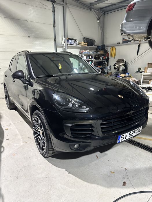 Porsche Cayenne 2016 Platinum Edition Euro 6