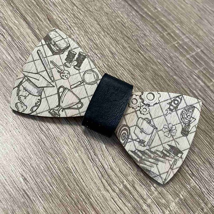 Папийонки от дърво с кожен детайл