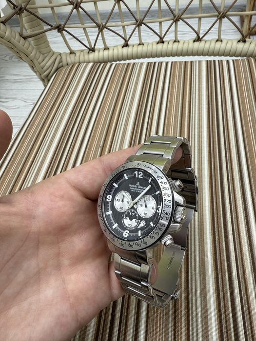 Продам часы Jacque Lemans 1-1485 в идеальном состоянии