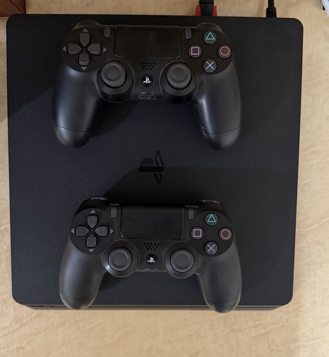 Playstation 4 slim 1tb в идеальном состояние