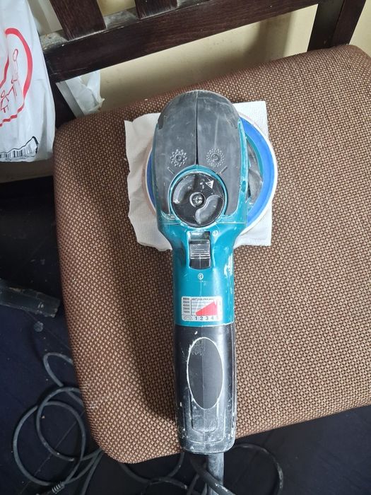 makita  ексцентър щлайф машина  BO5060