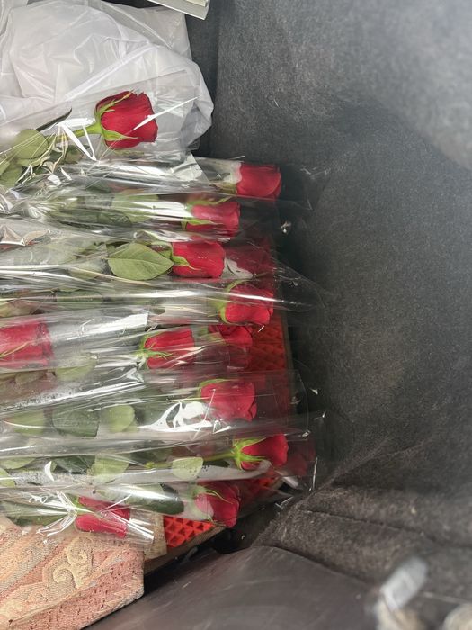 Цветы свежие все за 30 тыс