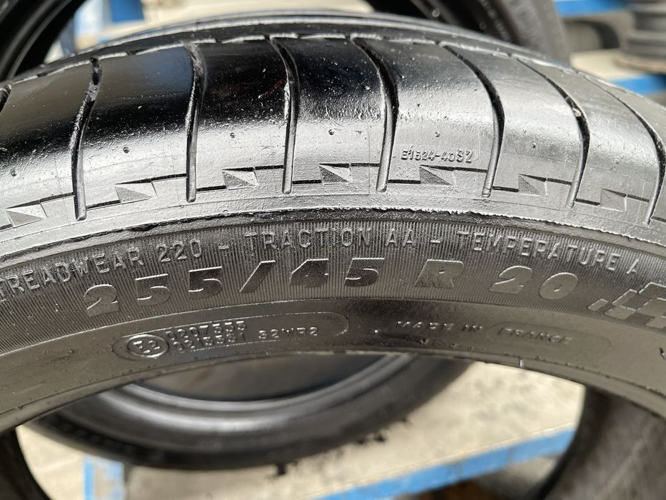 Шины мишлен 2 шт