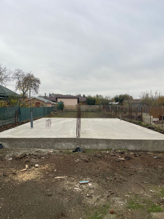 Oportunitate excelentă – Teren cu fundație și placă turnată.