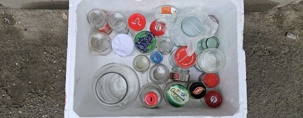 Банки стеклянные разного объема