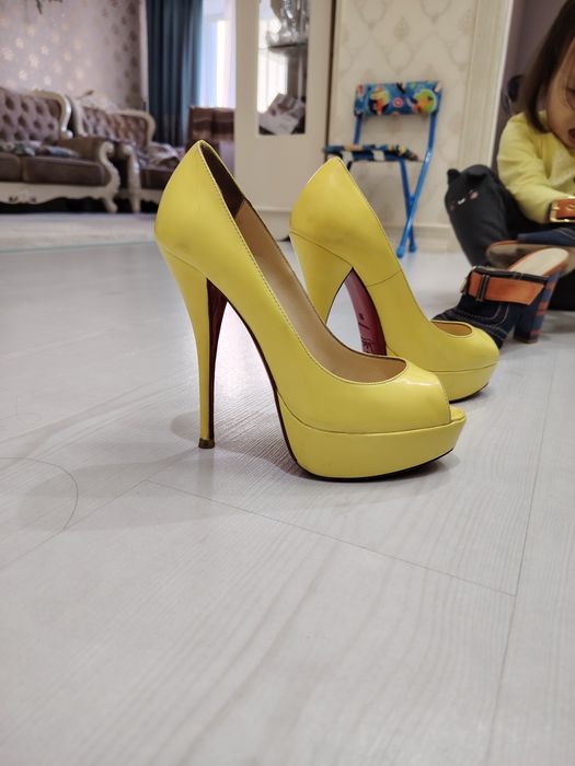 Продам обувь Астана