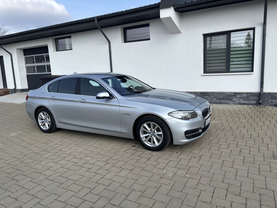 BMW F 10 . 528 i 2.0 Benzina fab 2014 , 4 butoane