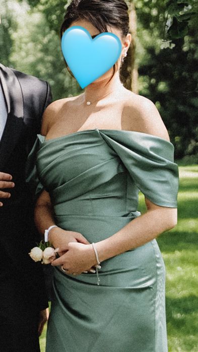 Платье зеленое размер М