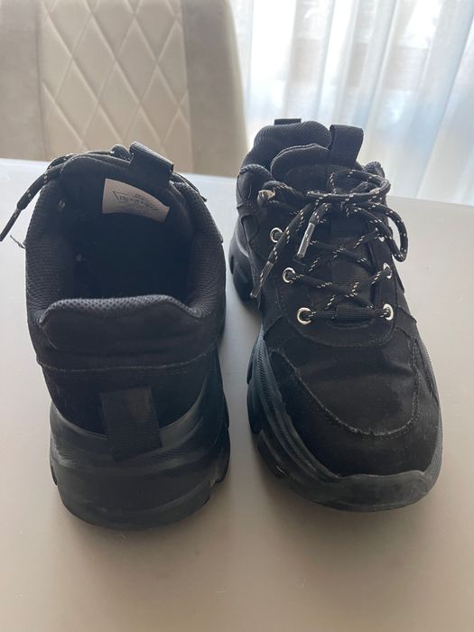 Маратонки с висока подметка House