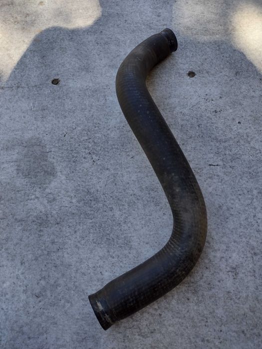 Водно съединение /маркуч/ за радиатор , долен