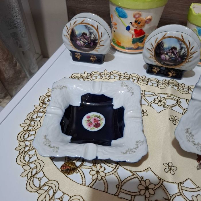 Различни модели пепелници