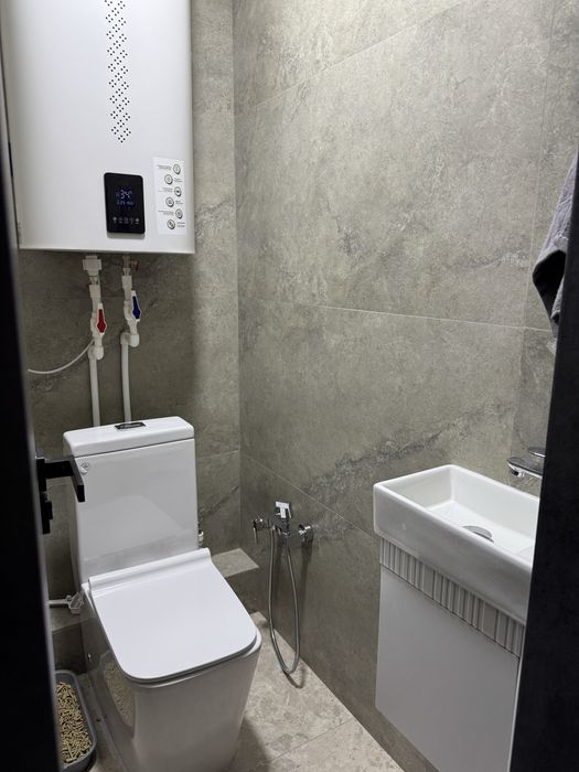 Продаётся 5 ти комнатная квартира в городе Зарафшан