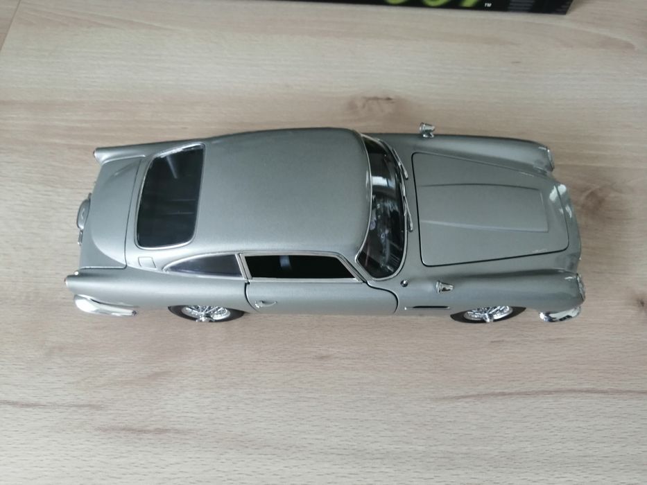Aston Martin DB5, Autoart 1:18