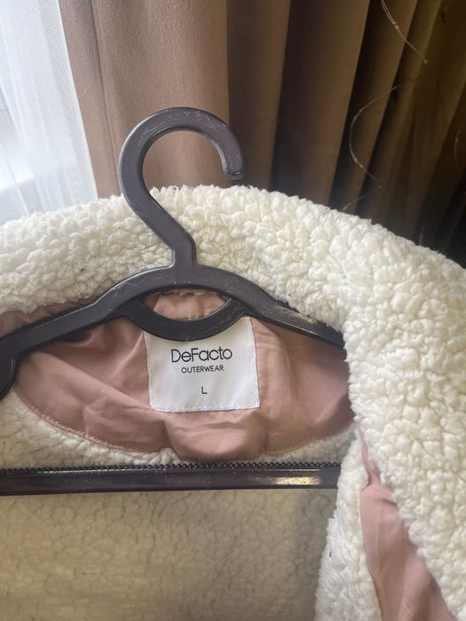 Куртка женская  DeFacto