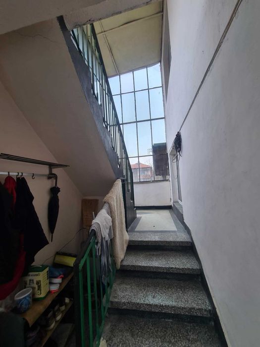 КЪЩА в кв. Изгрев, град Хасково