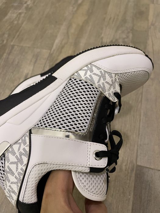 Michael Kors оригинал кроссовки размер 36