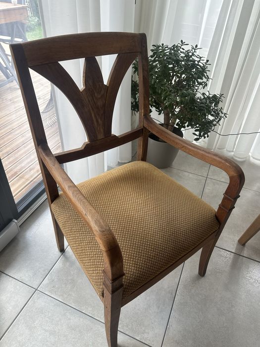 Комплект 6 броя масивни столове