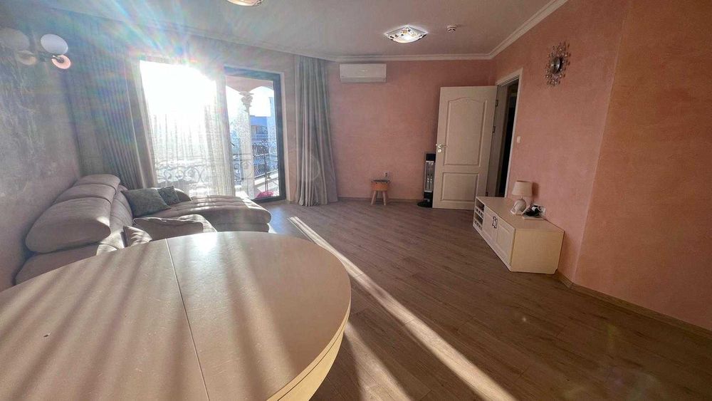 Продава се Тристаен апартамент в Несебър - 114 кв.м за 2325 €/кв.м - Снимка #2